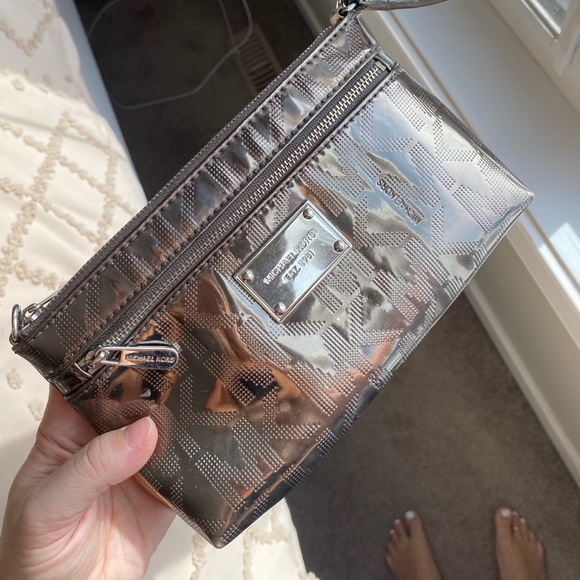 Michael Kors wallet/purse - Picture 1 of 4